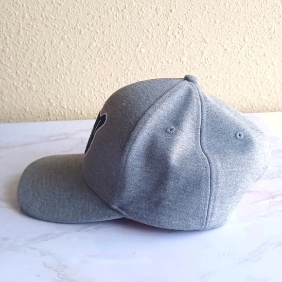 CALI Original Hat. - Picture 4 of 5